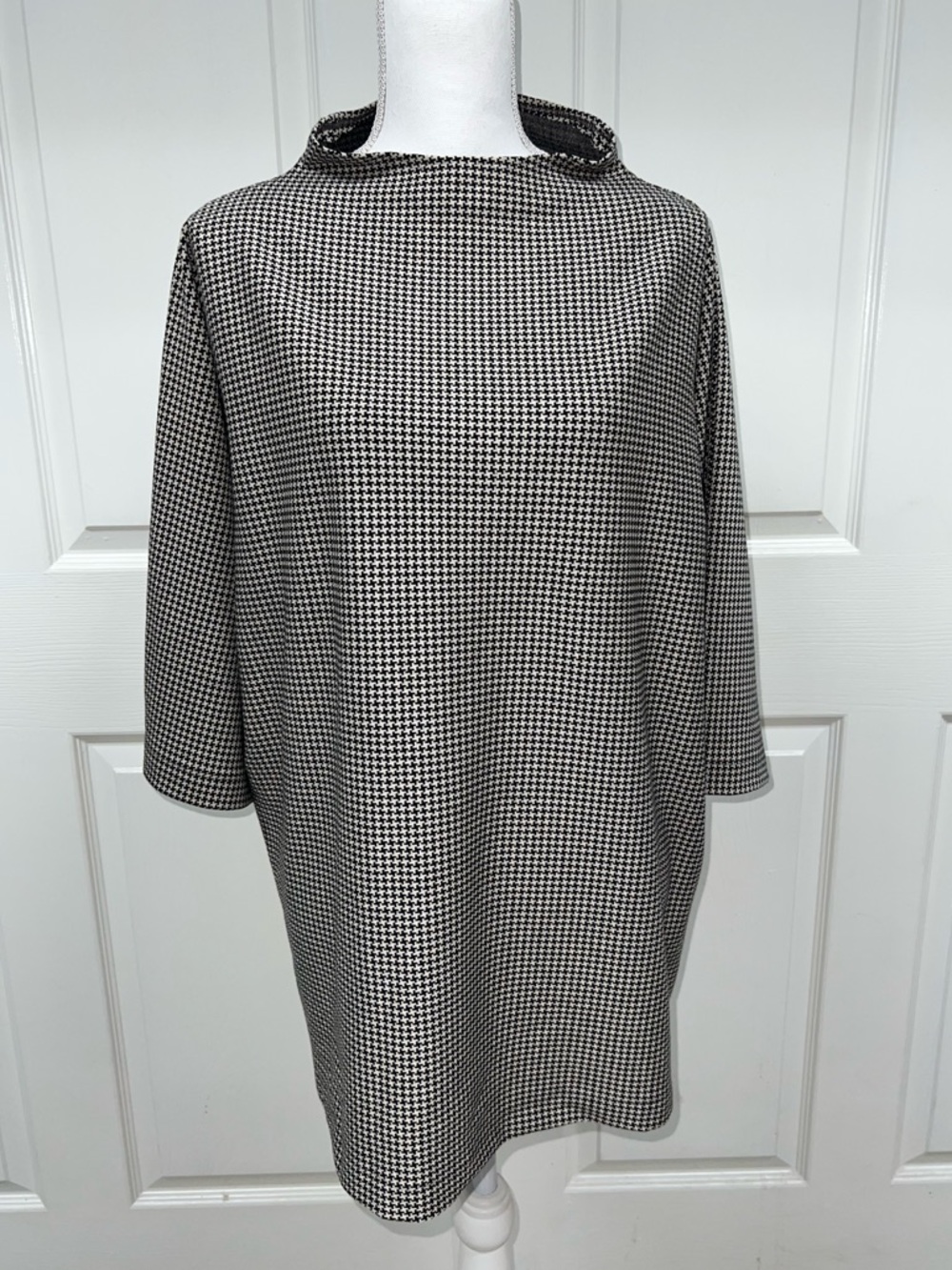Bryan Walker Top Size M